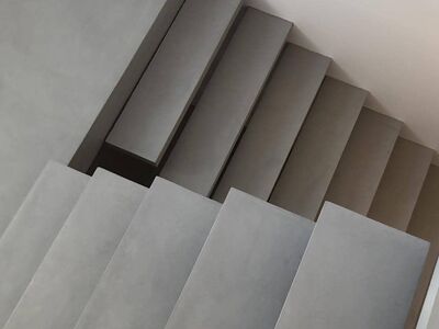 Fugenlose Treppe in Betonoptik - Stufe für Stufe